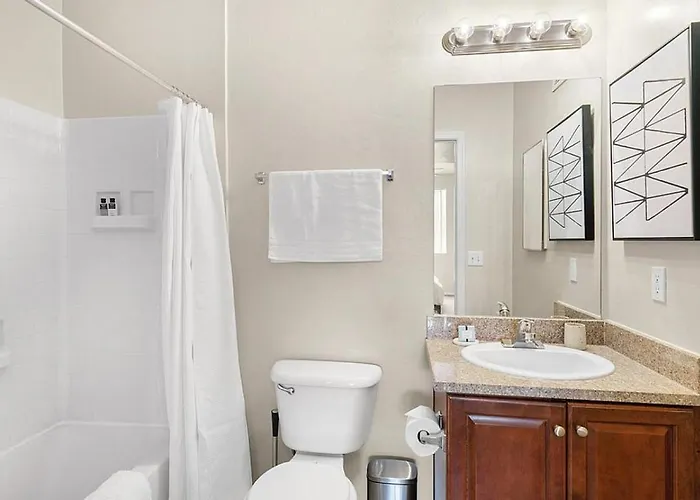 Apartment Landing Modern With Amazing Amenities *