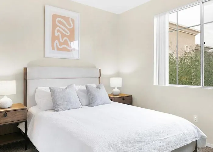 Landing Modern With Amazing Amenities Apartment *