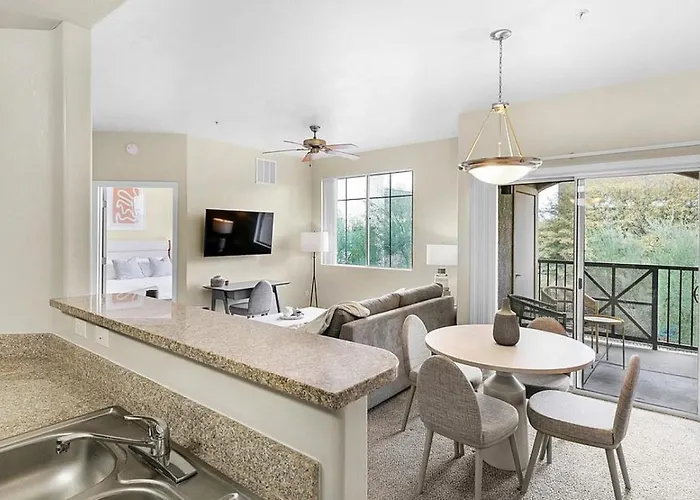 Apartment Landing Modern With Amazing Amenities Tucson